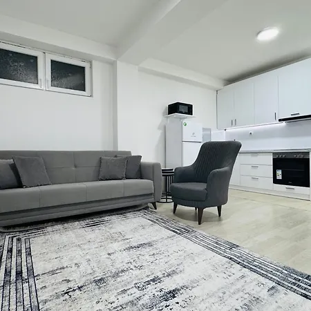 Center - Old Town - Old Bazaar - 2 Bdr, 1 Living Apartment *