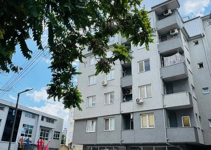 Center - Old Town - Old Bazaar - 2 Bdr, 1 Living Apartment *