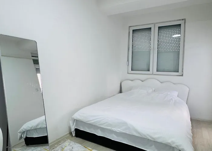 Center - Old Town - Old Bazaar - 2 Bdr, 1 Living Apartment *